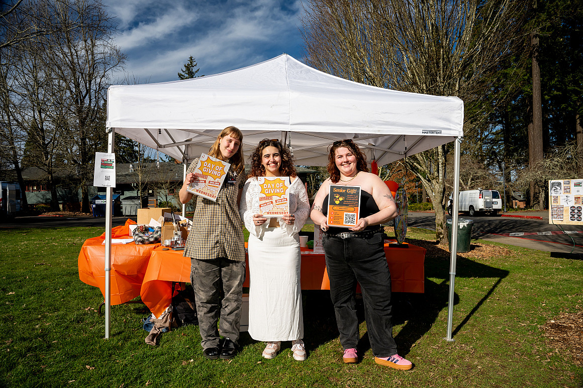 Students promoting Senior Gift at last year's Day of Giving.