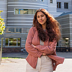 Due to uncertainty around student visas, Aaliya Mehnaz Ahmed '27 chose not to return home to Leh-Ladakh, India for summer break.