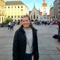 Annika Clunk BA '20
