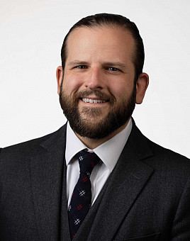 Dan Metcalf BA '01