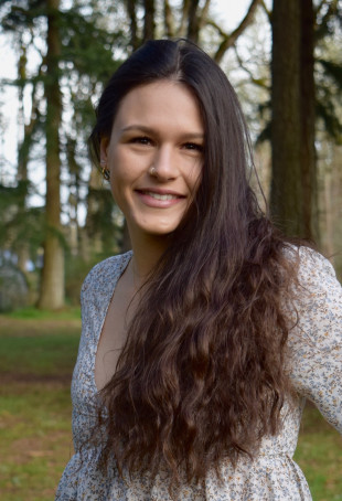 Hannah Singleton BA '21