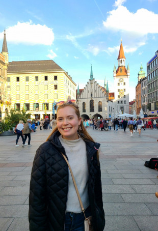 Annika Clunk BA '20