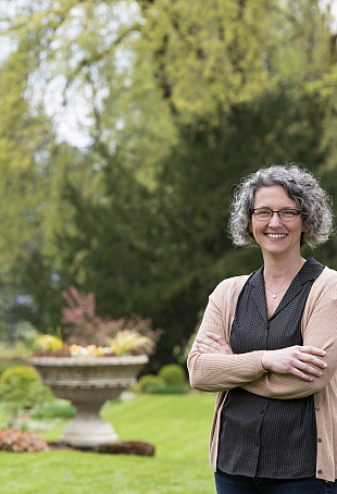 Associate Professor Jessica Starling