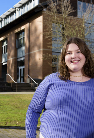 Eliana Essman BA '25