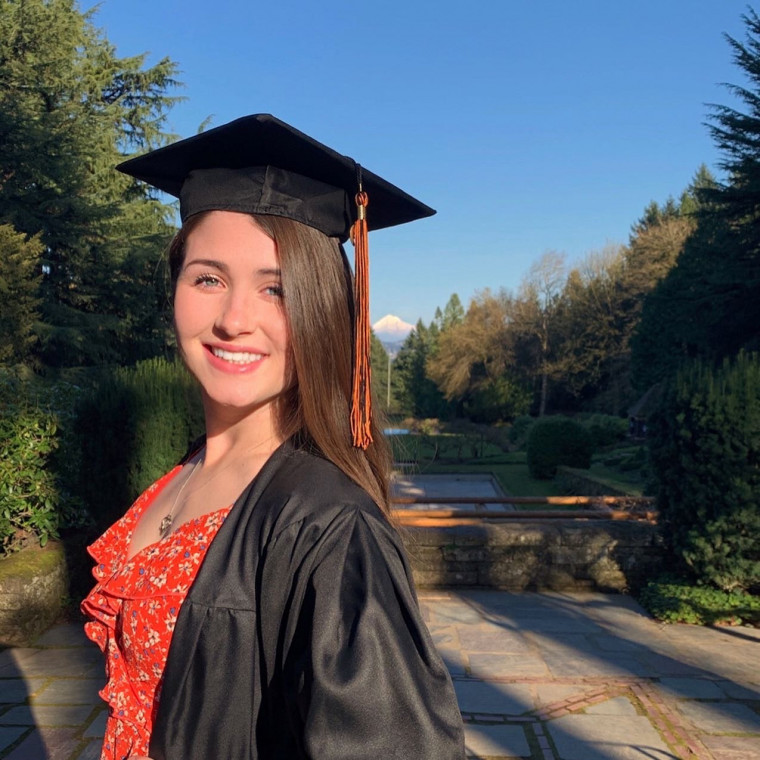 Alexa Hanson BA '20