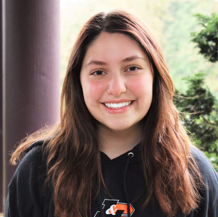 Olivia Weaver BA '22