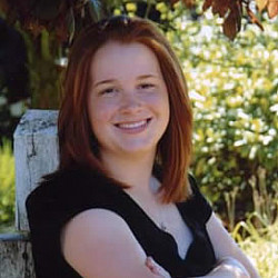 Julie Robertson '09