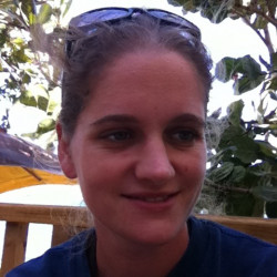 April Lapotre '04