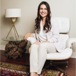 Elena Welsh '05