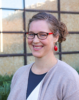 Lisa Williams '04