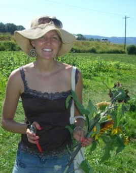 Amanda Hamilton '11