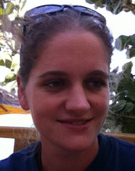 April Lapotre '04