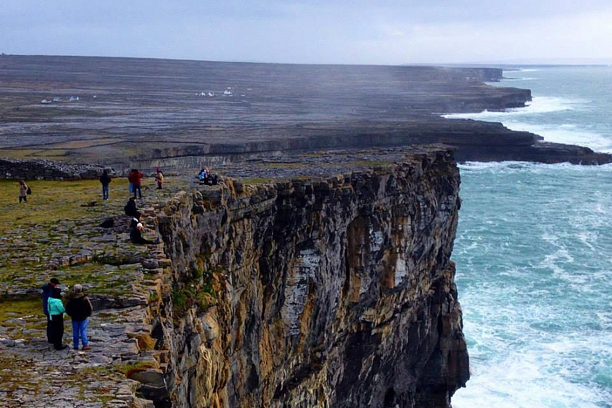 Cliffs on Inis Mór