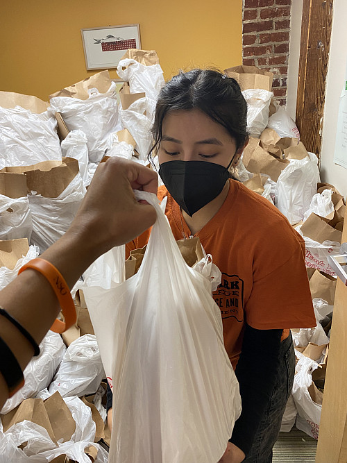 Alternative Breaks participants support food justice projects with community partners in Washington D.C.