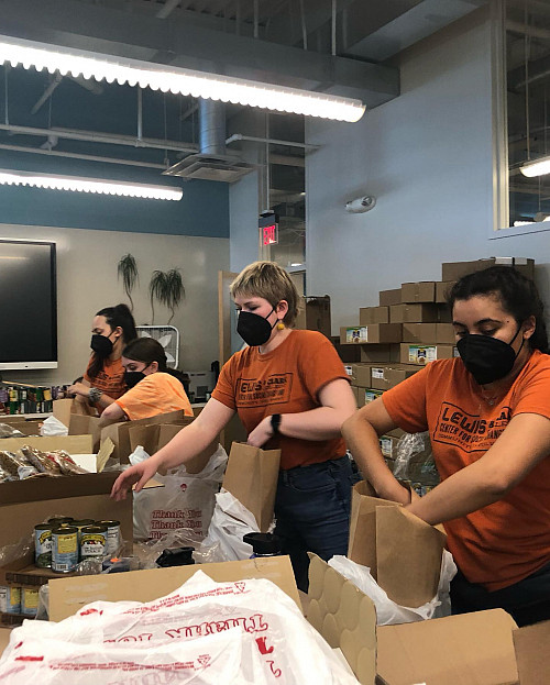 Alternative Breaks participants support food justice projects with community partners in Washington D.C.