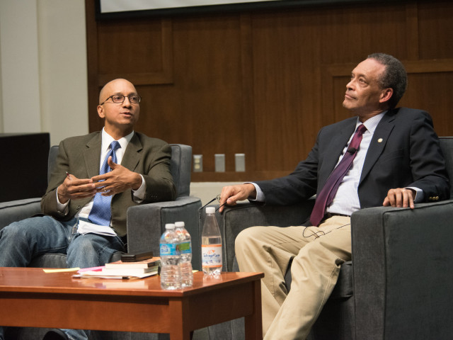 David Pellow and Chris Foreman during the Environmental Affairs Symposium keynote - Fall 2016
