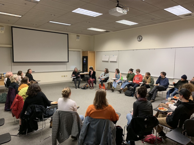 Students practice communicating with open dialogue to discuss their different viewpoints in a workshop with Robin Teater from Healthy Dem...