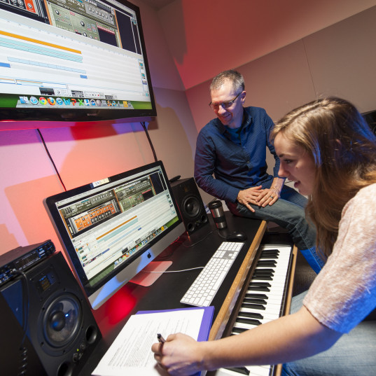 Electronic music class.