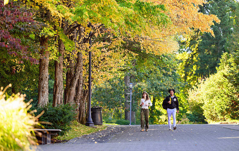 Fall looks gorgeous on our campus!