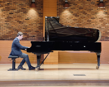 Luca Fazioli plays Lewis & Clark's Fazioli piano in the Agnes Flanagan Chapel