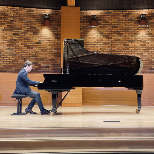 Luca Fazioli plays Lewis & Clark's Fazioli piano in the Agnes Flanagan Chapel